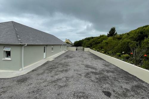 Photo de la galerie de l'établissement Haven Rooms Sea View at The Blue Haven, à Donegal