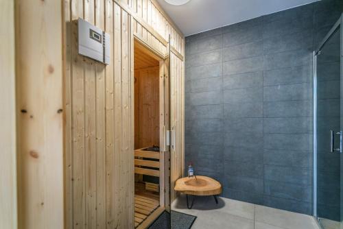 什切爾克的住宿－ApartLoft Apartament Szczyrk SAUNA & FITNESS - Skrzyczne Residence，相簿中的一張相片