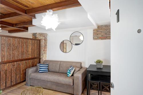 Tina Home