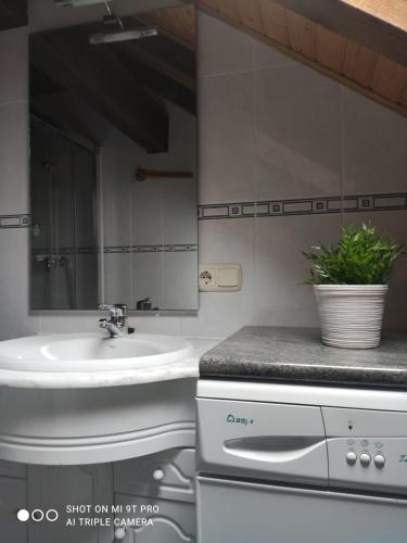 Φωτογραφία από το άλμπουμ του Apartamentos Goizeder σε Espinal-Auzperri