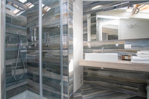 Ένα μπάνιο στο La Dimora sul Mare