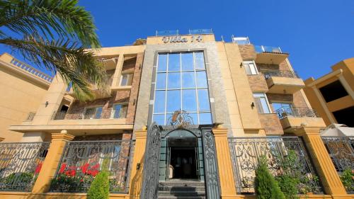 Bangunan di mana terletaknya hotel
