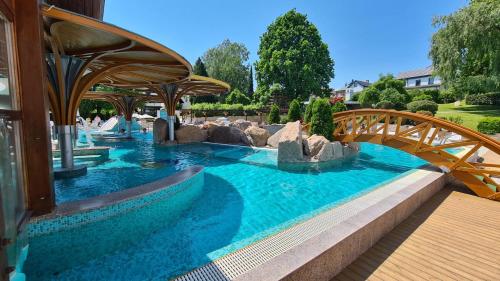 Spa Residence Carbona 101, 307 Apartman tesisinde veya buraya yakın yüzme havuzu