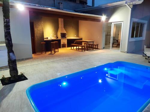 المسبح في Vila Benatti أو بالجوار
