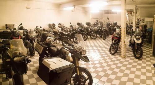 Tetamu yang menginap di Hostal Viena