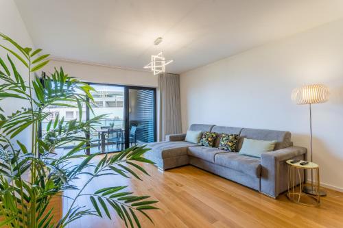 FLH Funchal Balcony Flat with Pool