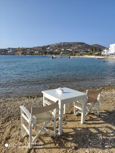 White cycladic town house with sea vew