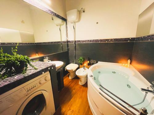 Vonios kambarys apgyvendinimo įstaigoje Trevi Fountain Luxury Guest House