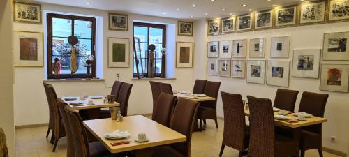 Nhà hàng/khu ăn uống khác tại Hotel Garni "Am Ellinger Tor"