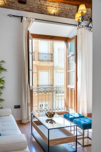 CARRETERIA - Design & Comfort - Prime area