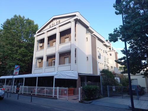 Budova, kde se hotel nachází