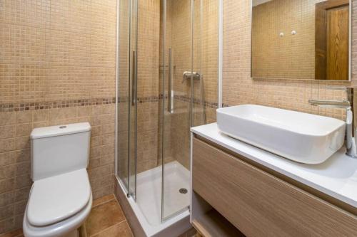 Fotografie z fotogalerie ubytování Cantabria Collection - Espectacular casa con piscina pequeña v destinaci Bareyo