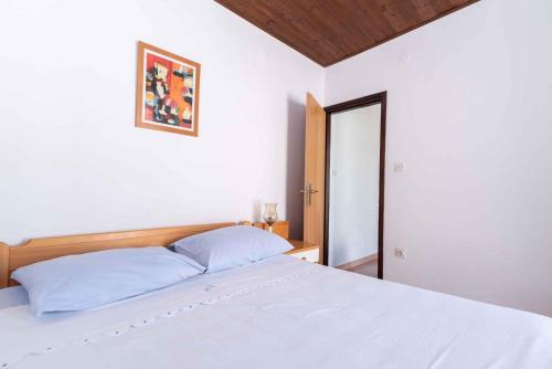 Galería fotográfica de One-Bedroom Apartment in Kukljica I en Kukljica
