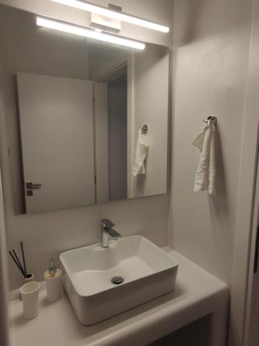Koupelna v ubytování Θίς luxury apartments