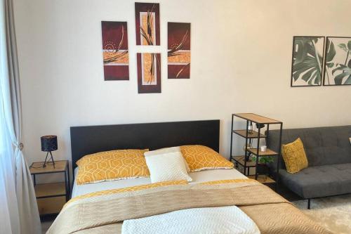 Postel nebo postele na pokoji v ubytování Byt ve Vršovicích k pronajmutí - Cozy apartment Vršovice