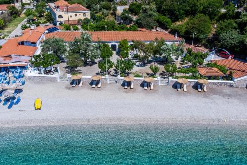 PSARIANOS BEACHFRONT APARTMENTS