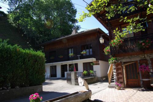 Appart Ressachaux Morzine centre 2 à 3 pers calme vue jardin parking