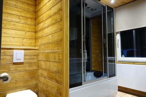 Koupelna v ubytování Le Chalet de Hermeton