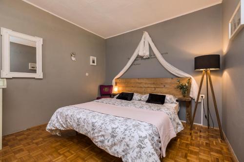 Gallery image of Alaburic rooms & apartment in Mali Lošinj