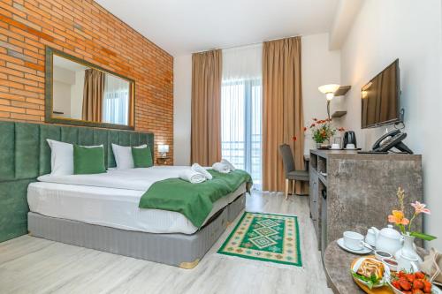 Gallery image of Château Mosmieri Hotel & Winery in Tʼelavi