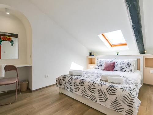 FantAttic apartment city center