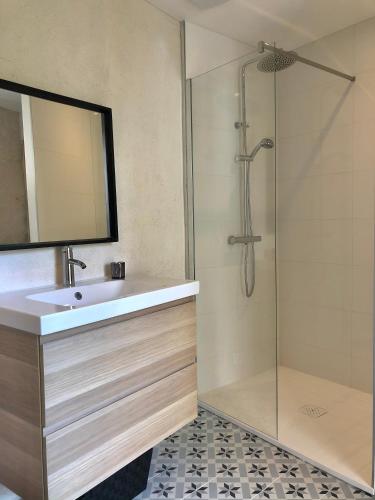 Bilik mandi di Chambre d'hôtes La grange
