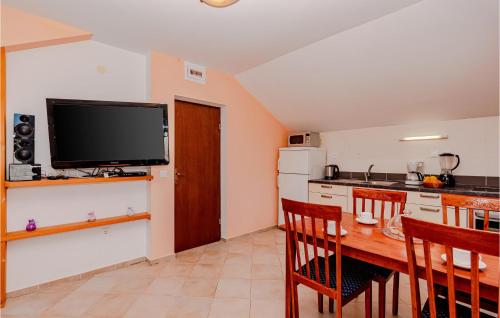 Cozy Home In Zrnovska Banja