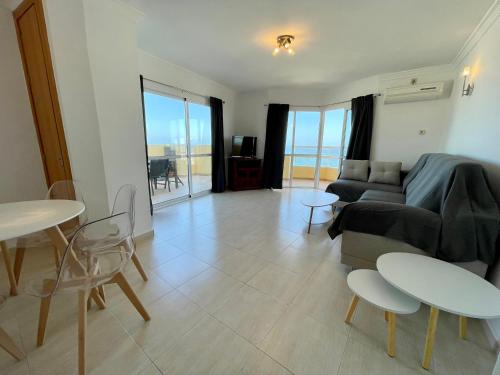 Gallery image of Apartamentos Orfeo Azul in Benalm&aacute;dena