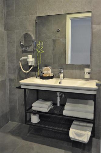 Ένα μπάνιο στο Skopea Inn Exclusive Hotel