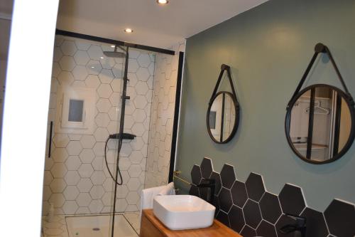 Salle de bains dans l'établissement Ambiance Seine - appartement 46m2 terrasse - Hortensia