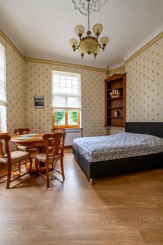 Vuode tai vuoteita majoituspaikassa Fregata