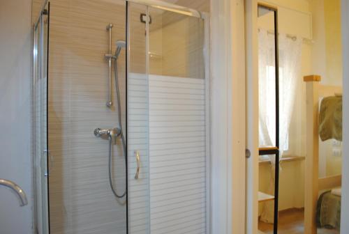 Koupelna v ubytování Dreaming Piazza Erbe Rooms