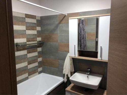 LIDO nappali + 3 háló apartman 8638 Balatonlelle, 2 Móló sétány kép - 3