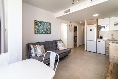VB San Fermín 2BDR Apt with Sea Views, Benalmádena – Precios ...