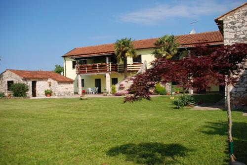 Moratto's Apartments