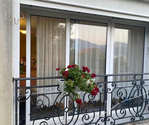 Un balcón o terraza en Villa Mare Apartments