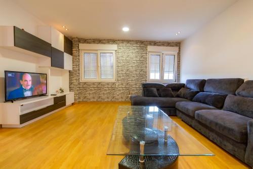 Apartamentos Camino De Finisterre, Mazaricos – Updated 2022 ...