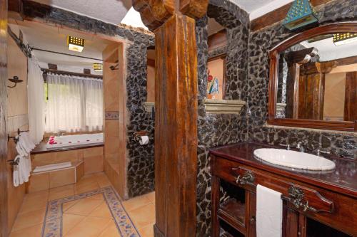 Koupelna v ubytování Samari Spa Resort