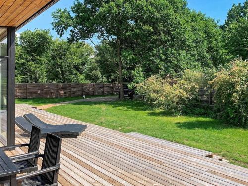 Zahrada ubytování 8 person holiday home in Hornbæk-By Traum