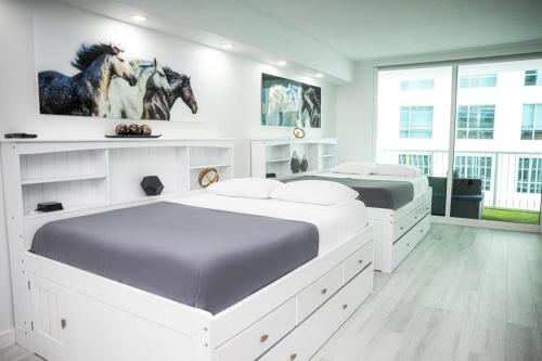 Modern and Luxurious Brickell Studio photo 9
