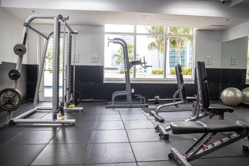 Modern and Luxurious Brickell Studio photo 43