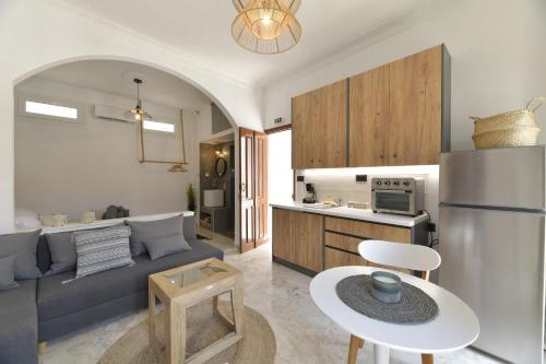 Η κουζίνα ή μικρή κουζίνα στο Centrale Apartment Symi
