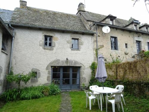Gîte Montpeyroux, 3 pièces, 4 personnes - FR-1-601-19