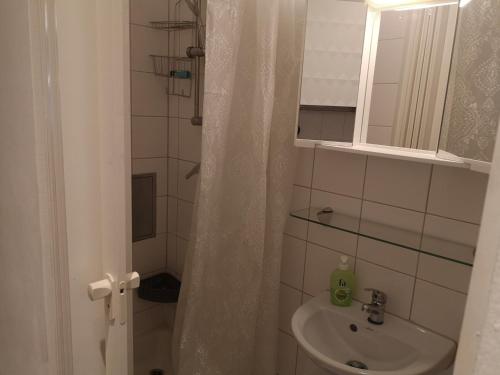 Asian hospitality; offer near Imperial Palace