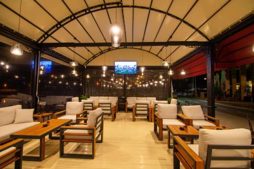 Ruang duduk di Hotel Mistral