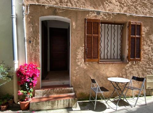 Studio au cœur du Vieil Antibes photo 11