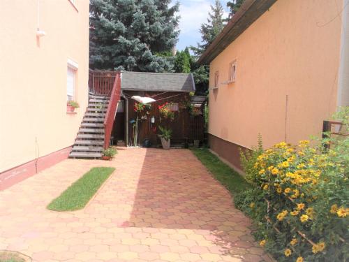 Budova, kde se apartmán nachází