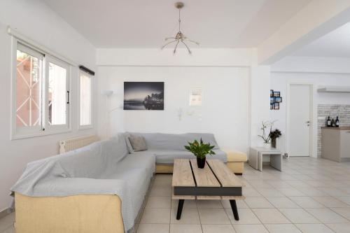 Central flat Argostoli