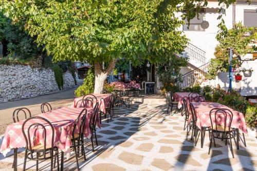 Gallery image of La Olga Apartment Lefkada in Sívros