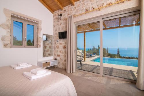 صورة لـ Spartia Suites - Brand New Seaview Suites!! في Skinária